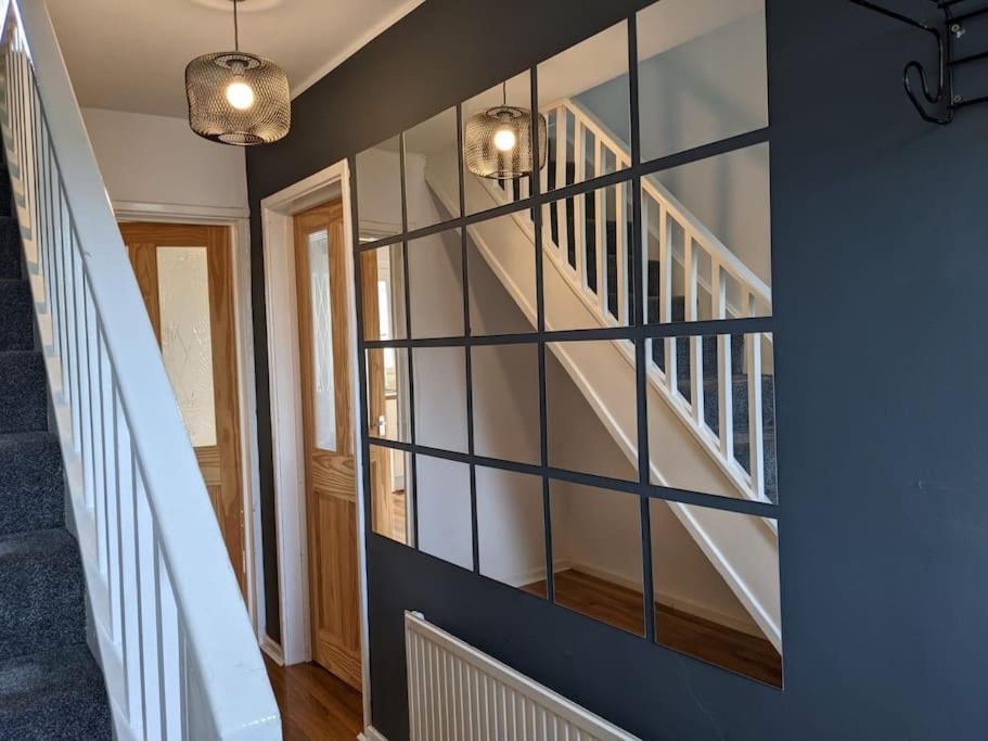 Hidden Gem !Stunning 3 Bedroom Home In Sheffield Handsworth Extérieur photo